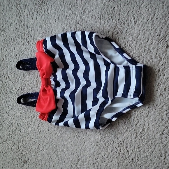 Cat & Jack Baby Girl's Swimsuit - Picture 1 of 8